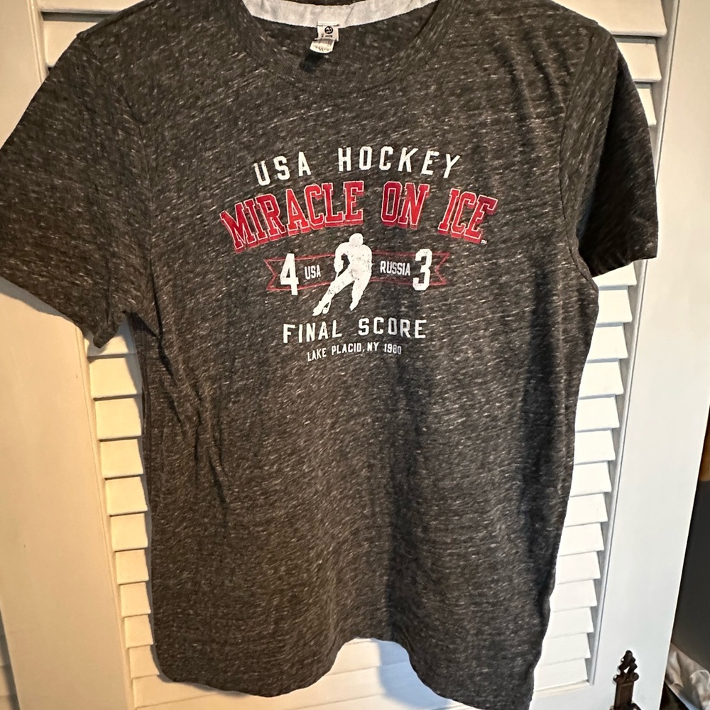 USA Hockey Miracle on Ice T-Shirt Youth Size XL